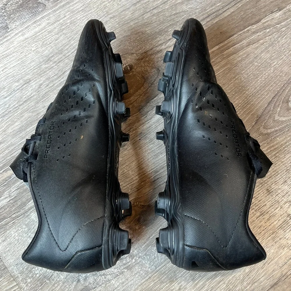 Adidas Predator Soccer Cleats Mens 8 Core Black Firm Ground FG Low‎ Top Boots